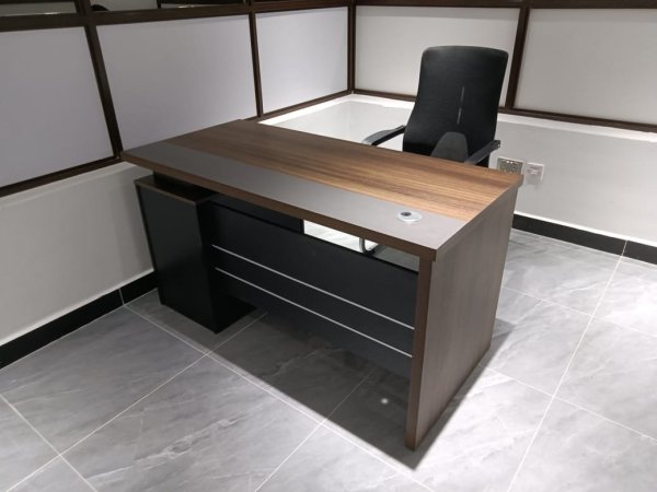 1.4m executive office desk