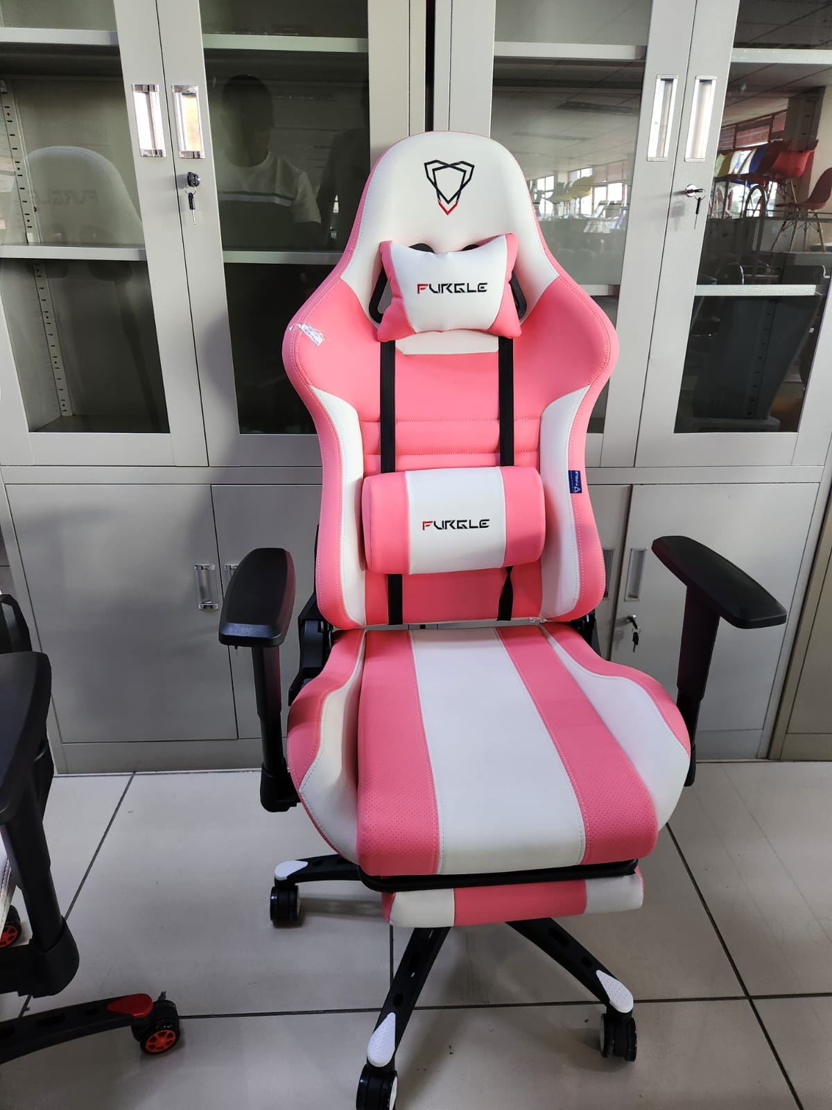 Gaming chair multiple colors - Image 3